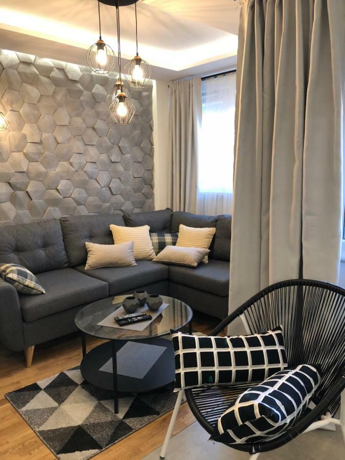 Family & Business Sauna Apartments Rynek Centrum Downtown - 2 Bedroom With Private Sauna, Balcony, Parking Kielce Buitenkant foto