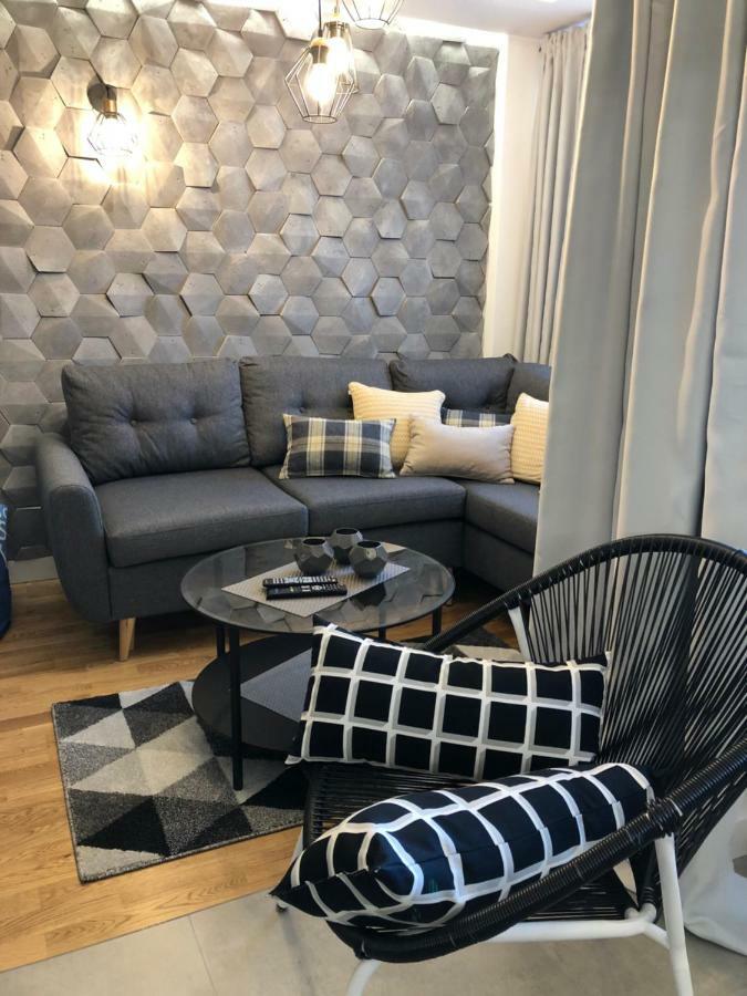 Family & Business Sauna Apartments Rynek Centrum Downtown - 2 Bedroom With Private Sauna, Balcony, Parking Kielce Buitenkant foto