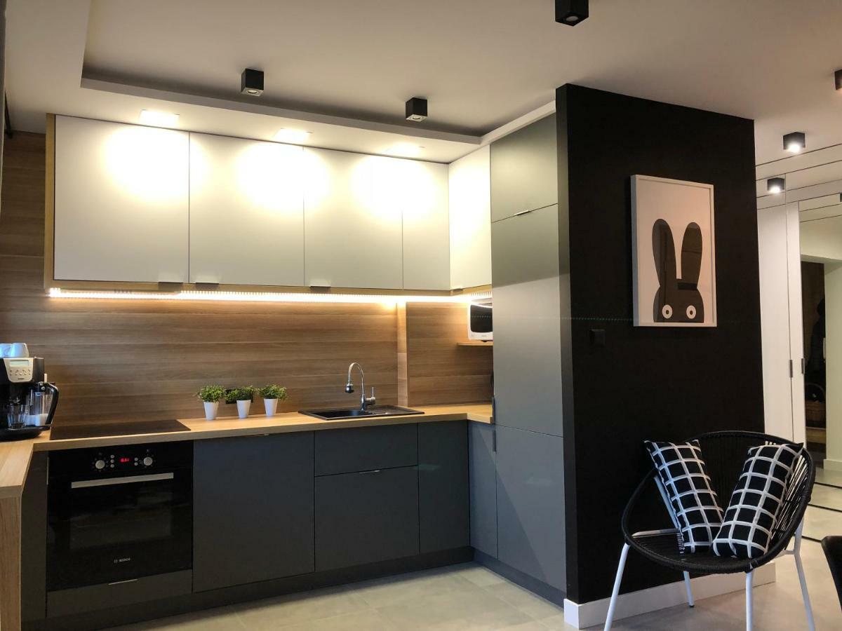 Family & Business Sauna Apartments Rynek Centrum Downtown - 2 Bedroom With Private Sauna, Balcony, Parking Kielce Buitenkant foto