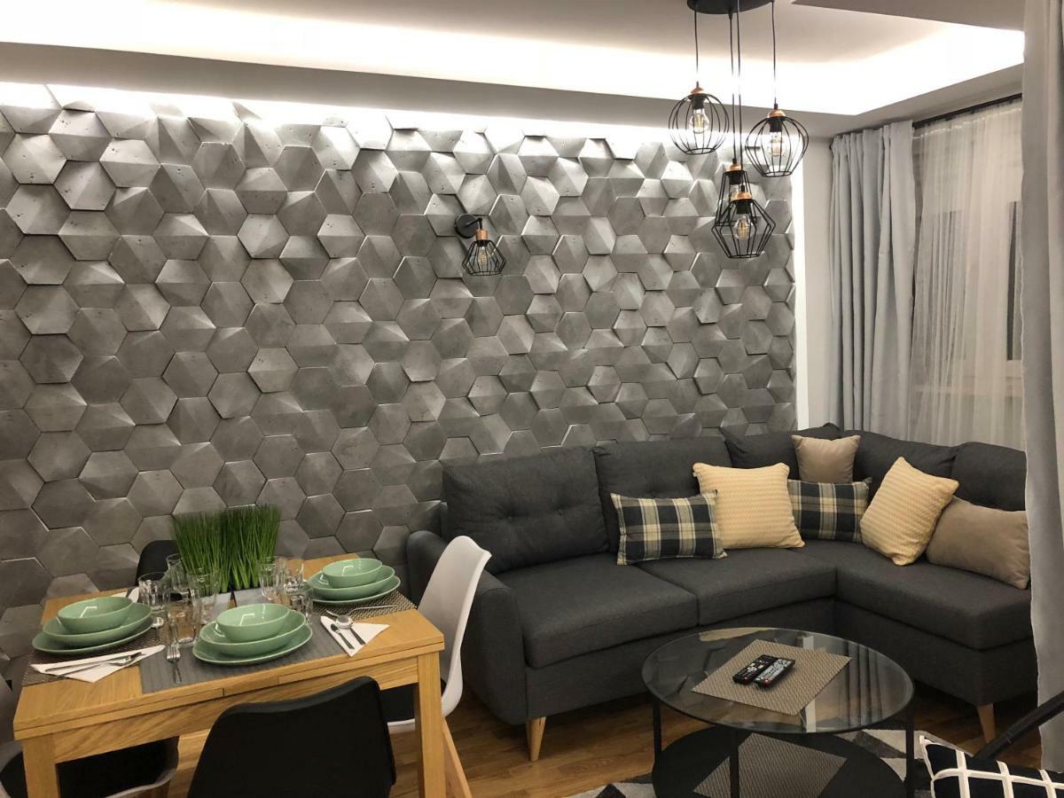 Family & Business Sauna Apartments Rynek Centrum Downtown - 2 Bedroom With Private Sauna, Balcony, Parking Kielce Buitenkant foto